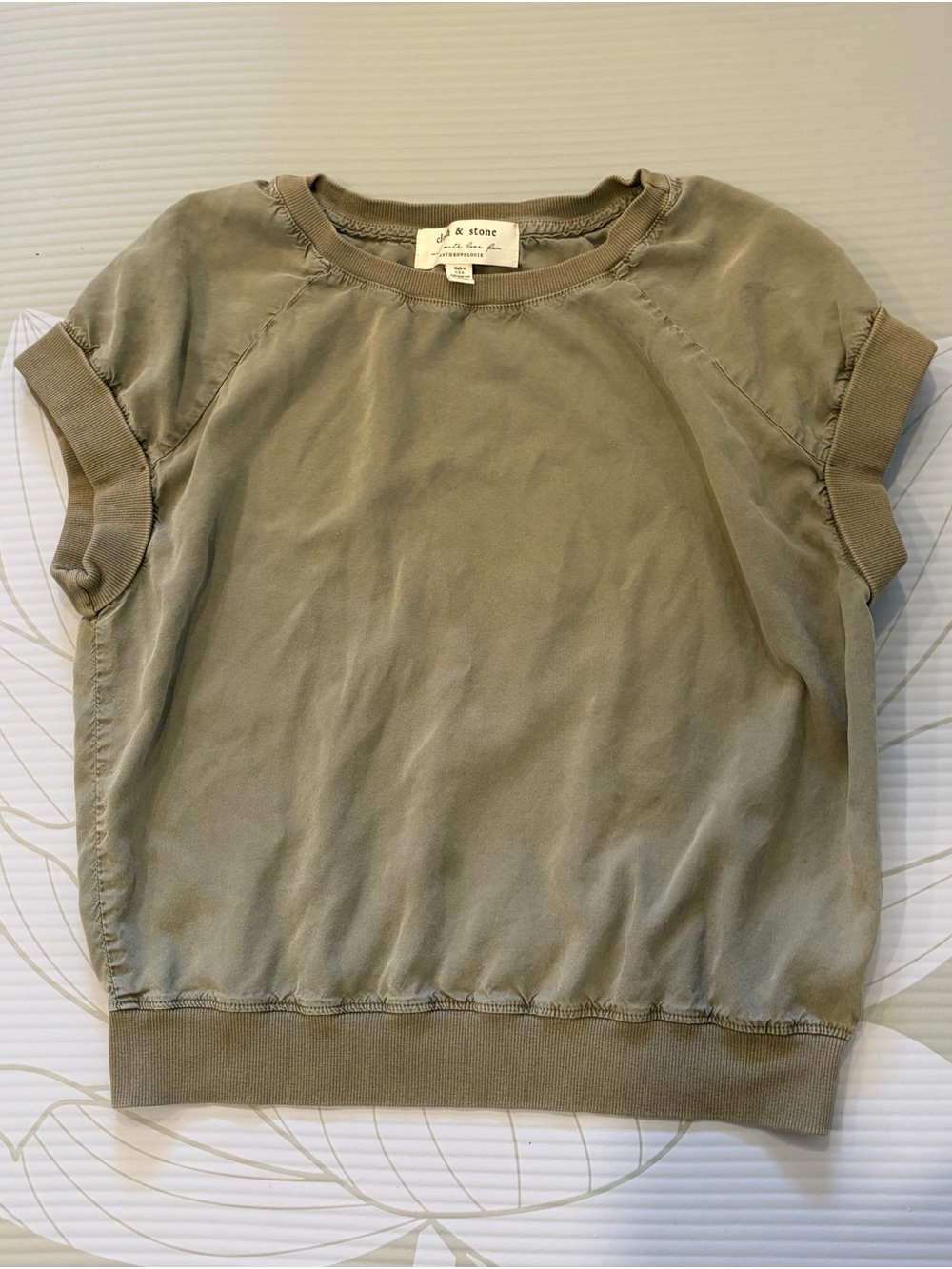 Anthropologie Olive Green Short Sleeve Sweatshirt Blouse Top size M